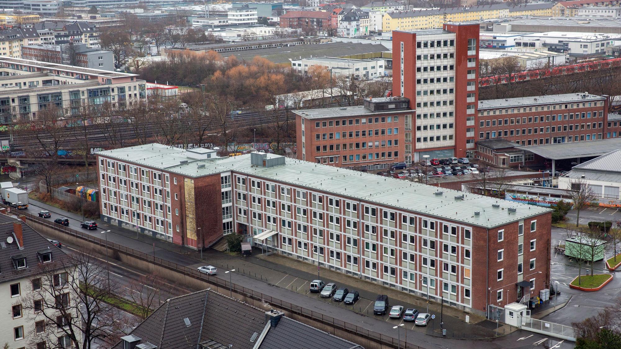 Die Flüchtlingsunterkunft in der Herkulesstraße von außen.