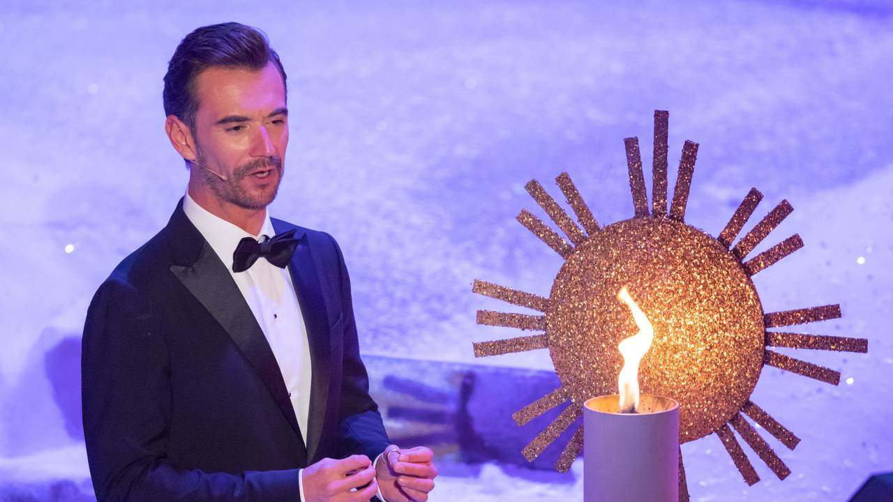Moderator Florian Silbereisen beim Auftritt in der ARD-Weihnachtsshow "Adventsfest der 100.000 Lichter".