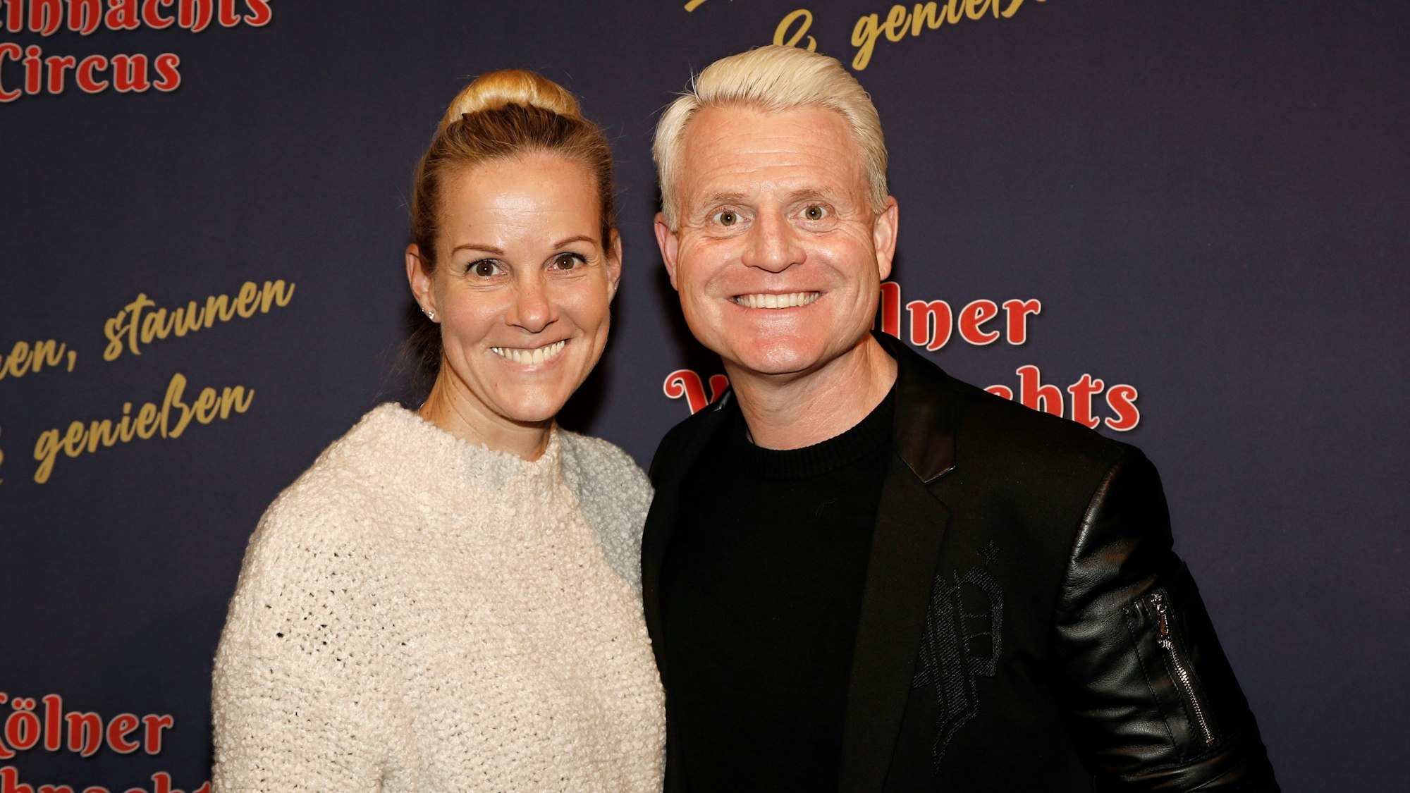 Guido Cantz posiert mit Ehefrau Kerstin Ricker.
