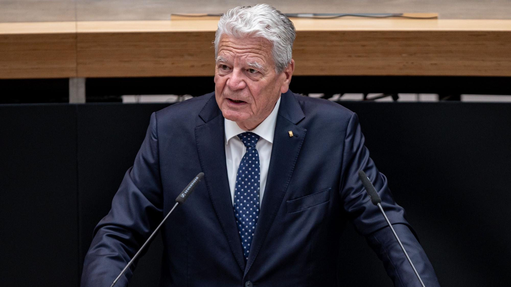 Joachim Gauck spricht zur Gedenkstunde zum Volksaufstand von 1953.
