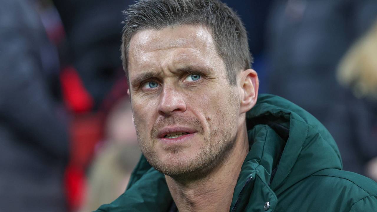 Sebastian Kehl schau kritisch.