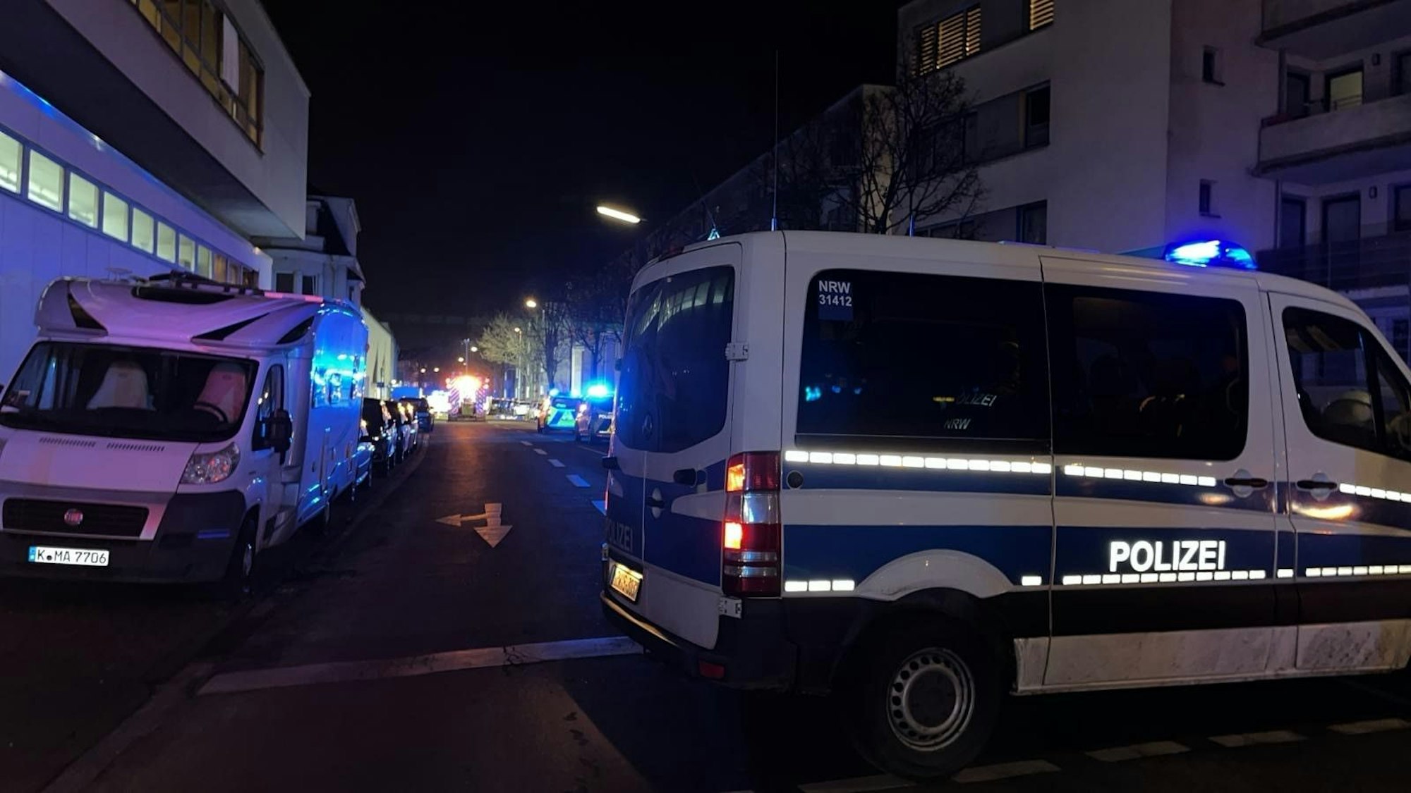 In Köln-Ehrenfeld ist es am Donnerstagabend (7. Dezember) zu einer Schussabgabe durch Polizeikräfte gekommen.