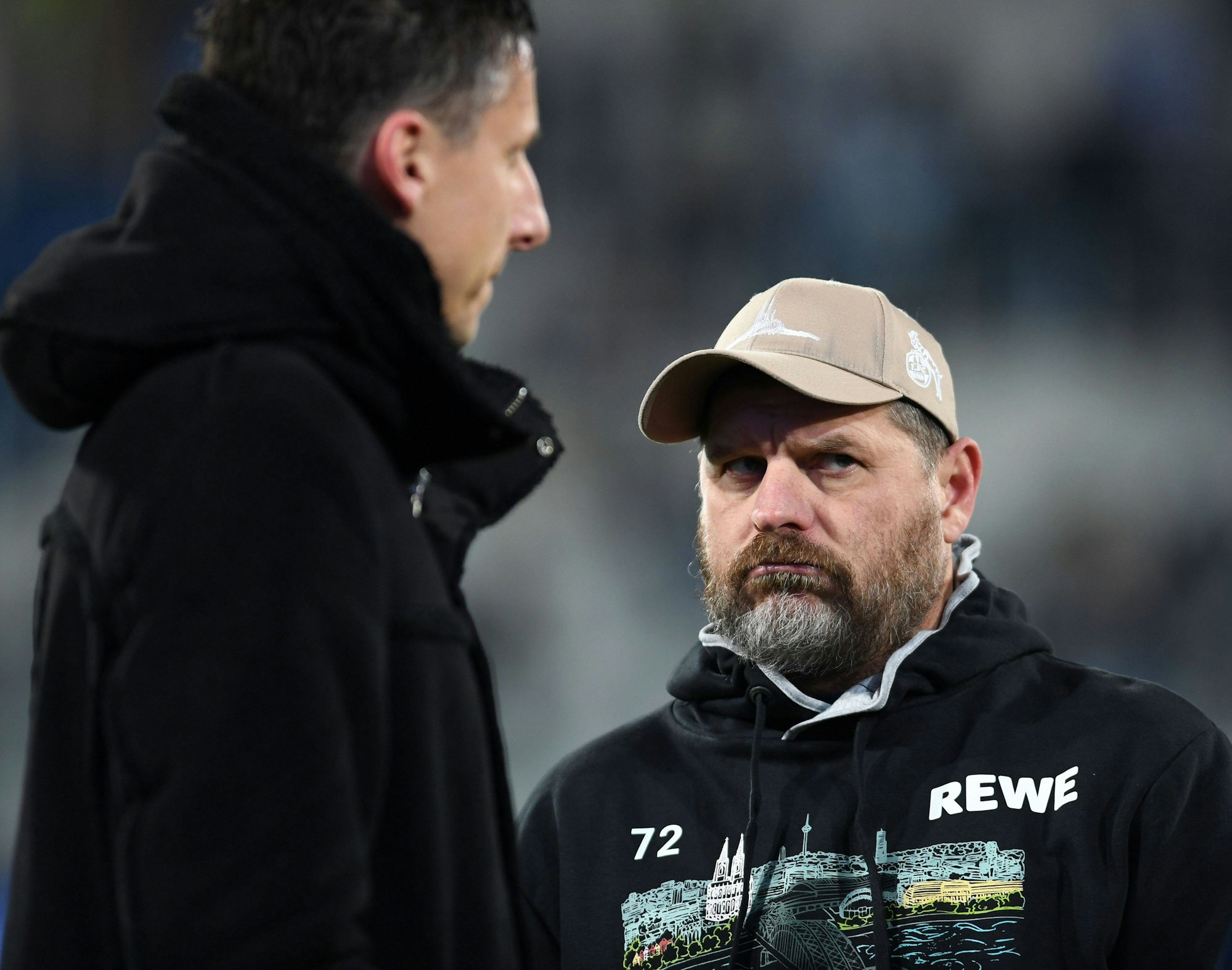 Christian Keller und Steffen Baumgart beim Spiel in Darmstadt.