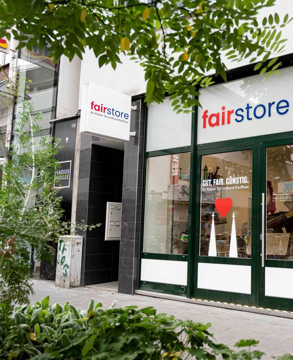 Die Außenansicht der Fairstore-Filiale am Eigelstein.