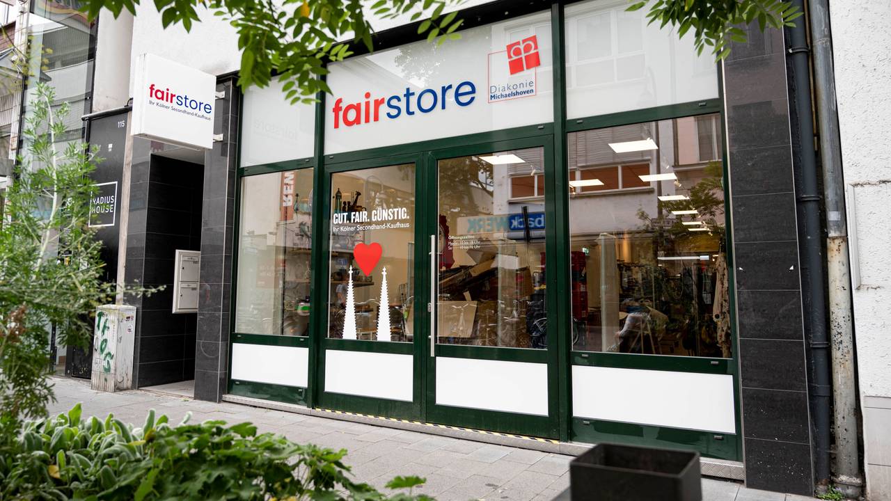 Die Außenansicht der Fairstore-Filiale am Eigelstein.