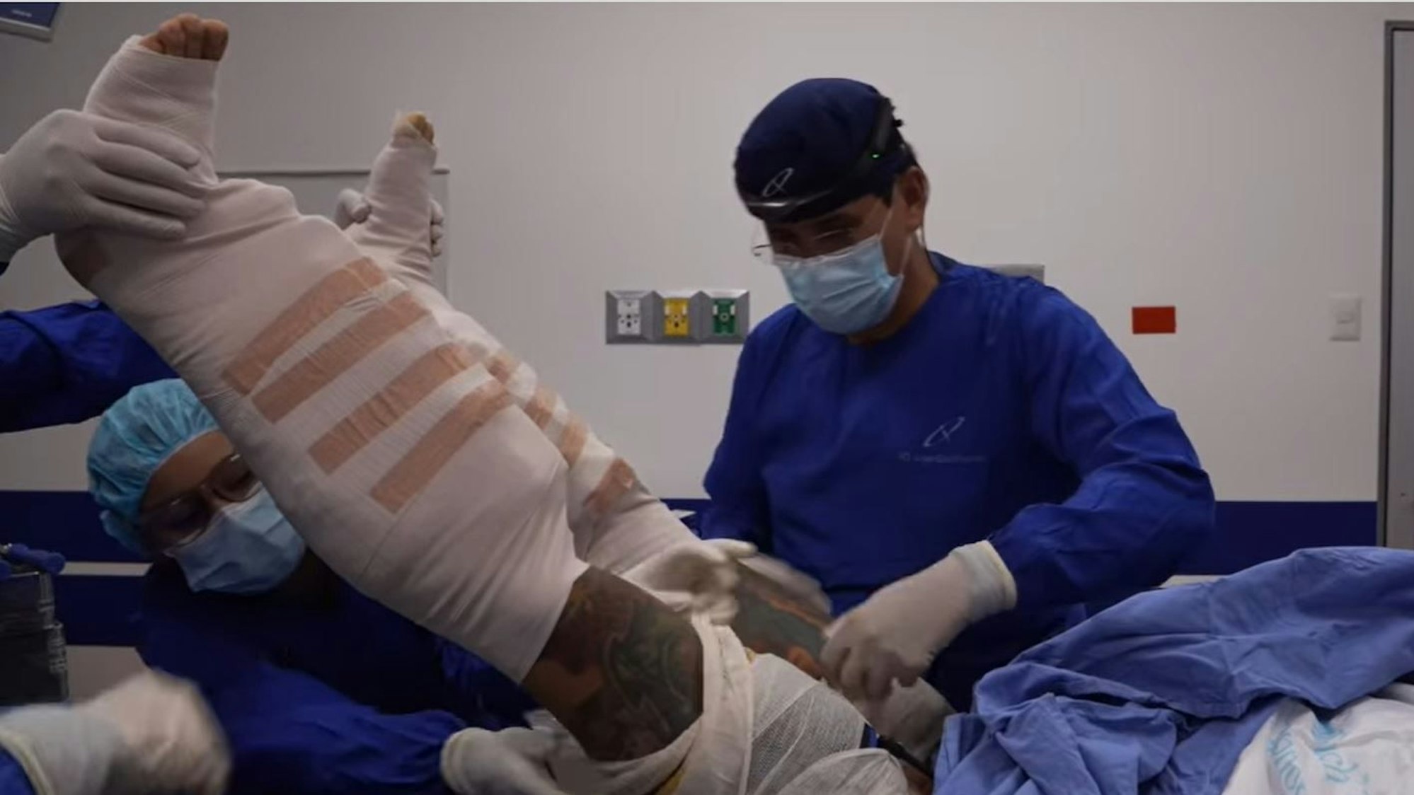 Der kolumbianische Instagram-Star Yeferson Cossio (29) hat umgerechnet rund 160.000 Euro für eine Schönheits-OP ausgegeben, um 15 Zentimeter größer als vorher zu sein.