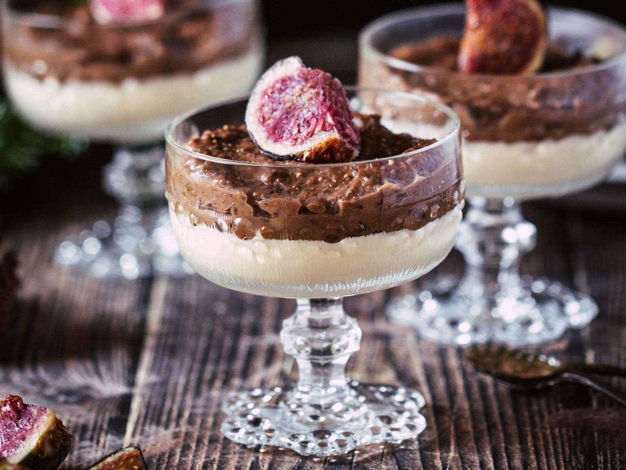 Zimt-Pannacotta mit Feigen