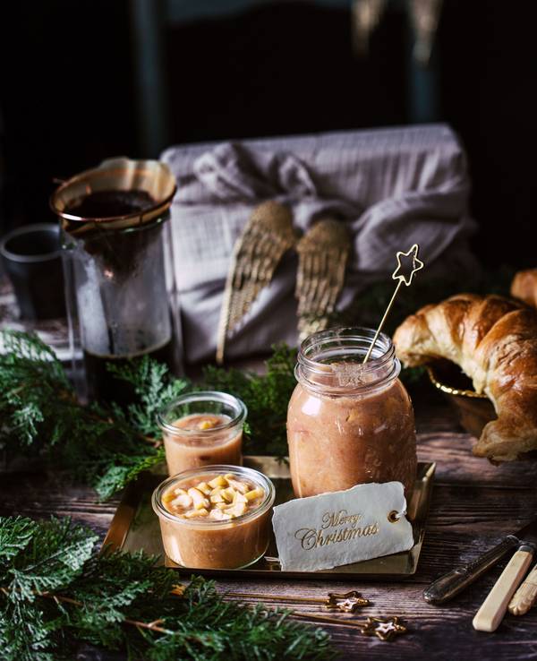 Bratapfelaufstrich
Rezept aus dem Buch „Wunderbare Weihnachtskuchen“ von Belinda Hausner
Jan Thorbecke Verlag, 26 Euro
Belinda Hausner
Credit: Belinda Hausner Jan Thorbecke Verlag