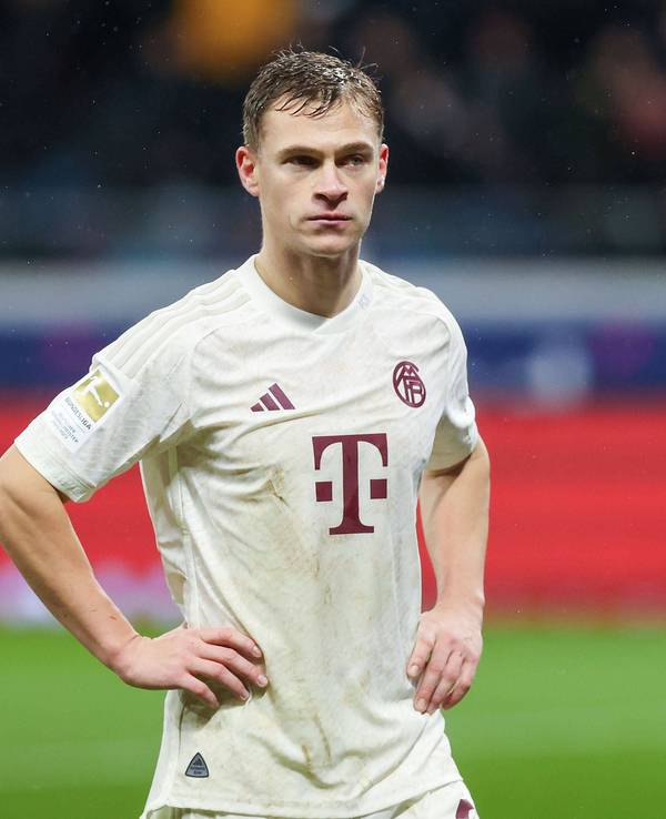 Joshua Kimmich schaut enttäuscht.