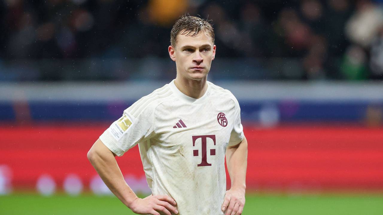 Joshua Kimmich schaut enttäuscht.