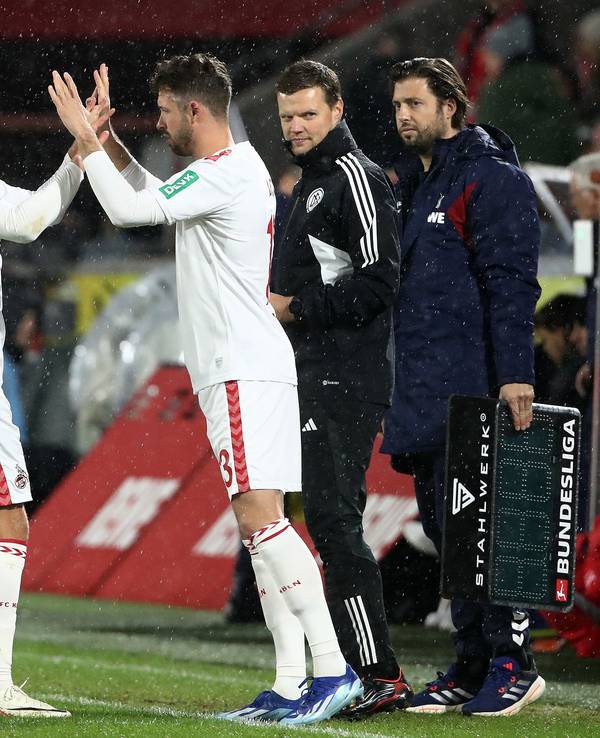 Mark Uth kommt gegen Mainz für Luca Wadschmidt.