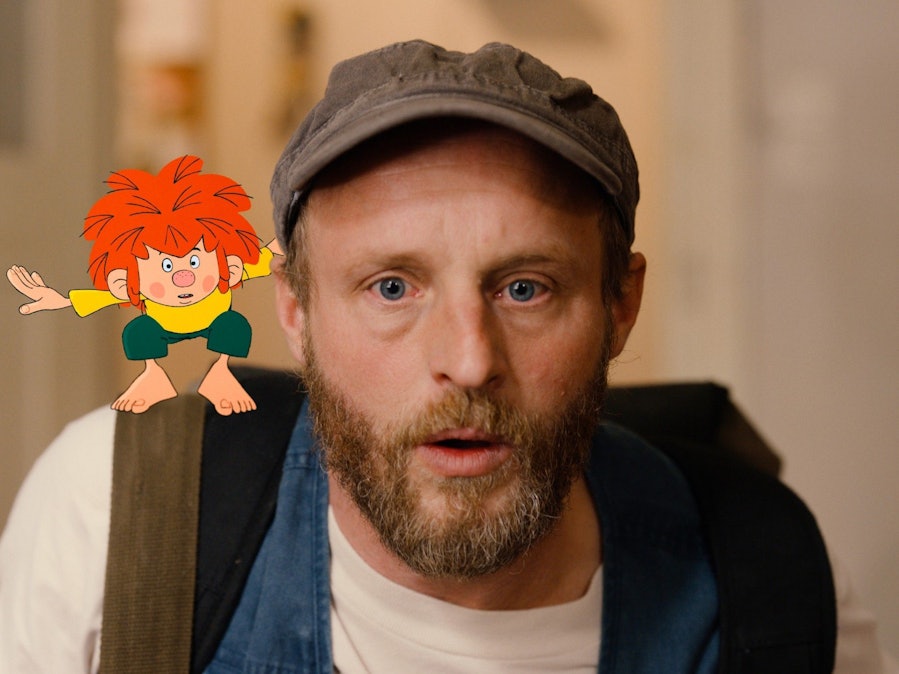Florian Eder (Florian Brückner) und Pumuckl auf einem undatierten Foto