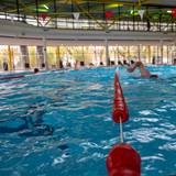 Blick in das Hallenbad Lentpark: Nach einem Stromausfall musste das komplette Hallenbad schließen.