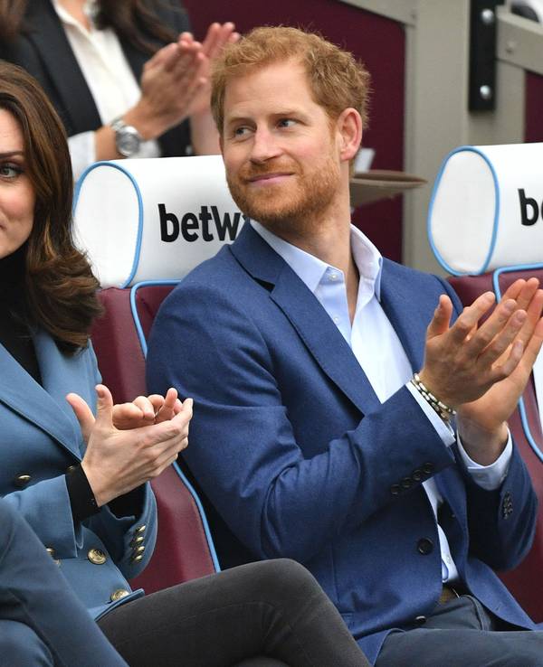 Herzogin Kate von Cambridge (l) und Prinz Harry bei einem gemeinsamen Termin.