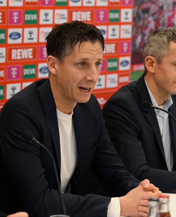 Christian Keller (l-), Geschäftsführer 1. FC Köln, Kaufmännischer Geschäftsführer 1. FC Köln, und Werner Wolf, Präsident 1. FC Köln, sprechen zu den Medienvertretern. Nach der Entlassung von Trainer Baumgart wurde am gestrigen Donnerstag auch die Transfersperre für den Fußball-Bundesligisten vom Internationale Sportgerichtshof Cas bestätigt.