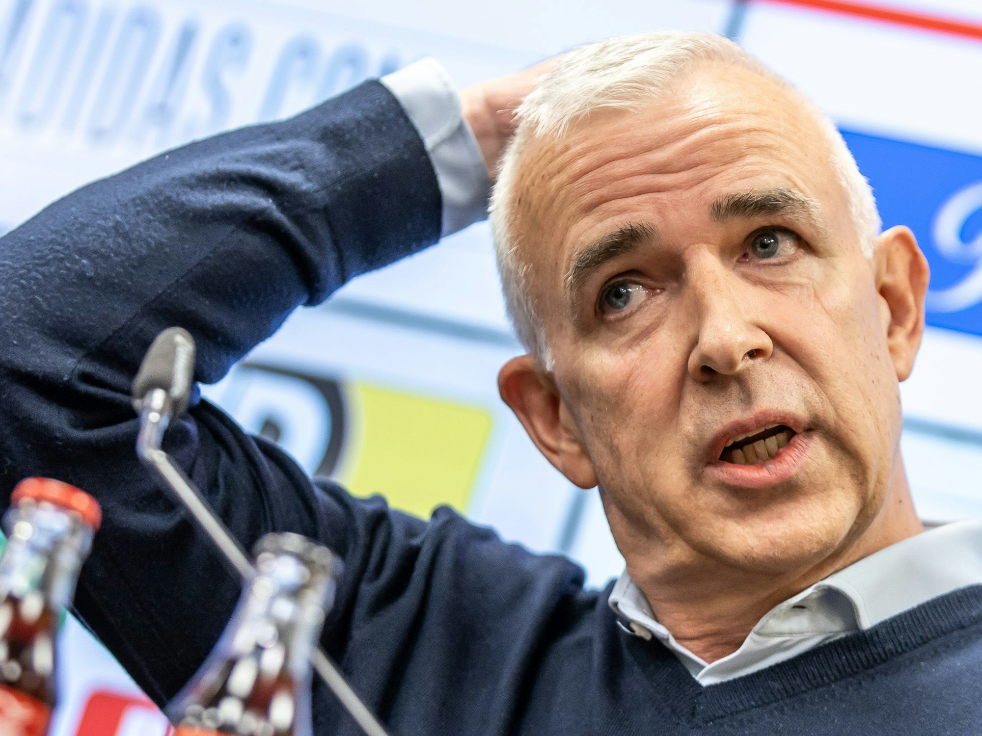 Dirk Zingler, Präsident des Fußball-Bundesligisten 1. FC Union Berlin, spricht auf einer Pressekonferenz nach der Trennung von Cheftrainer Fischer.