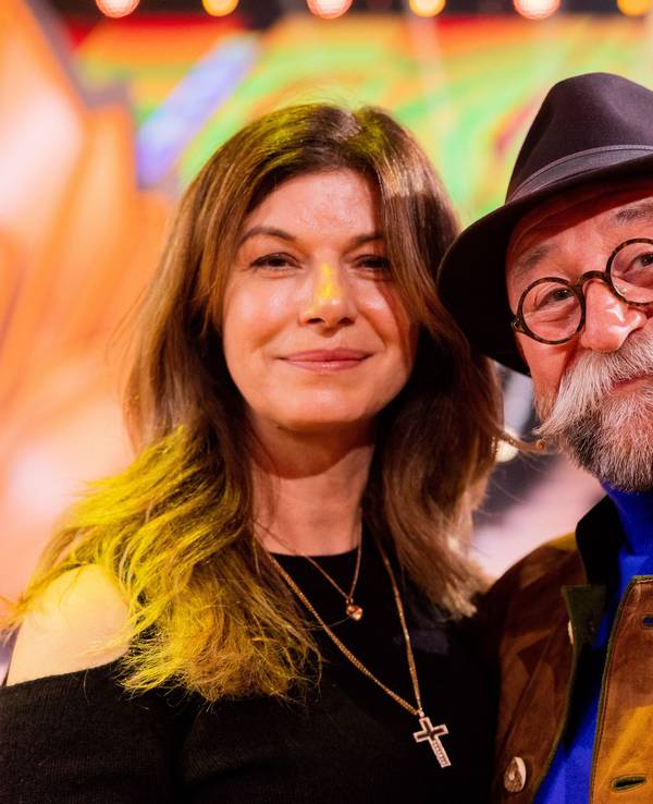 Horst Lichter, Fernsehkoch und Autor, und seine Frau Nada Lichter stehen in der RTL-Tanzshow "Let's Dance" im Coloneum auf dem Parkett.