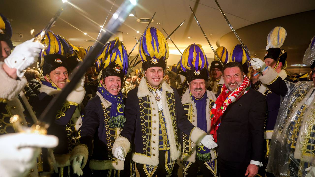 Einzug des designierten Dreigestirns in die Hofburg.
