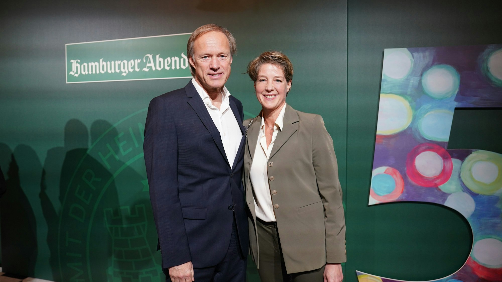 TV-Moderator Gerhard Delling und seine Lebensgefährtin Christina Block im Januar 2023: Nach dem Überfall auf einen Vater und dem Verschwinden zweier Kinder in Süddänemark hat sich nun Block zu Wort gemeldet.