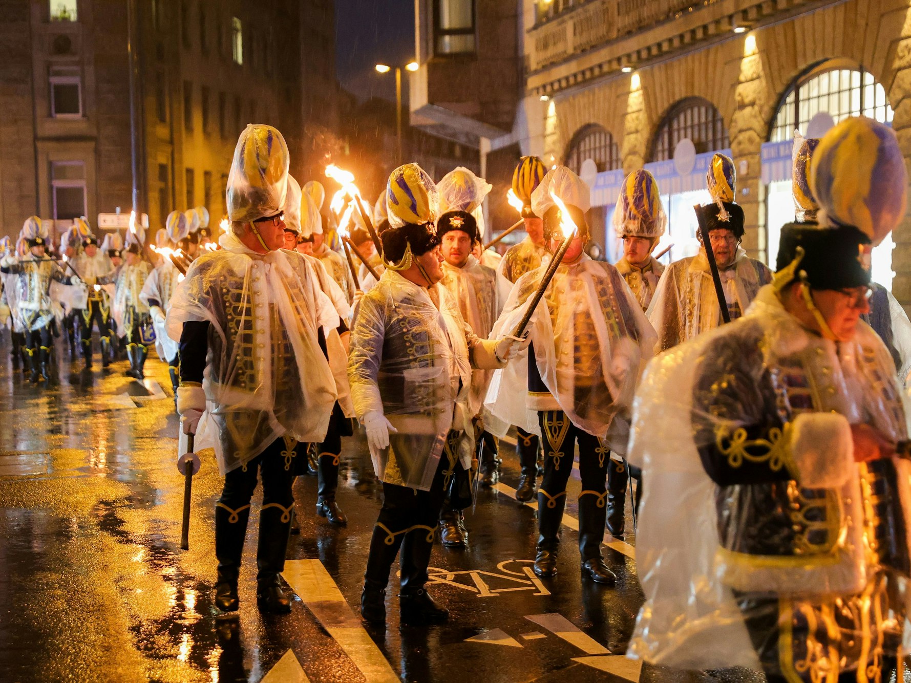 Einzug des designierten Dreigestirns in die Hofburg.