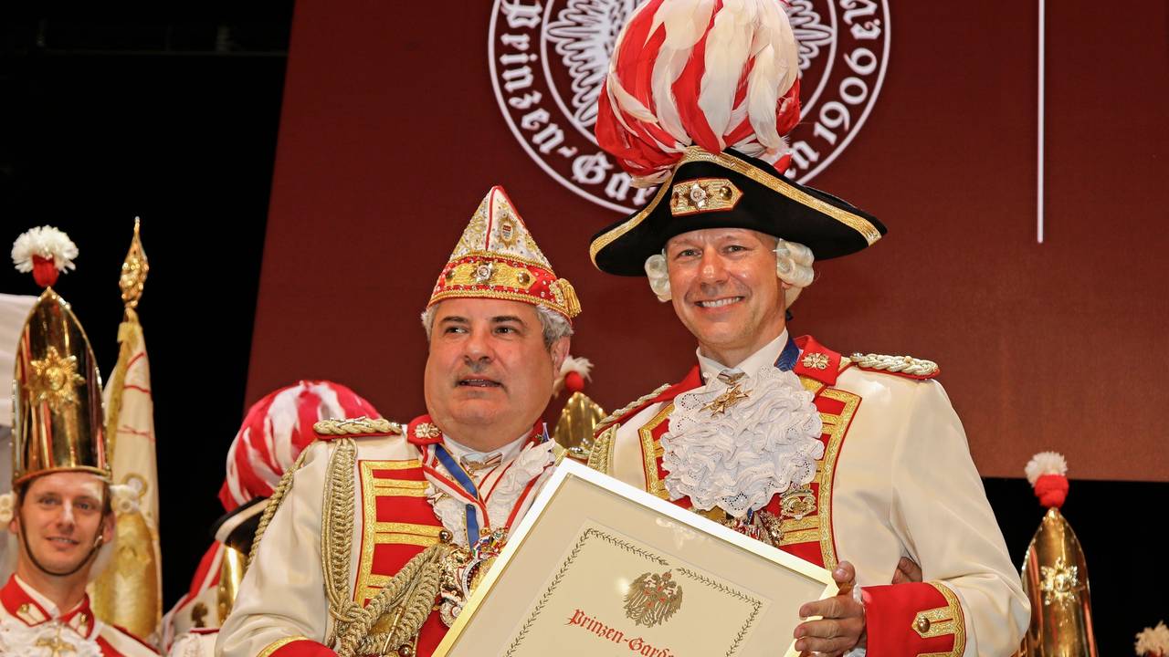 Präsident Dino Massi mit Marcus Gottschalk.