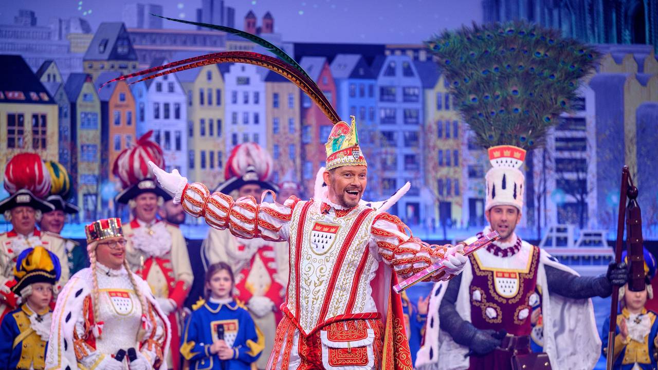 Proklamation des Kölner Dreigestirns von 2022 mit Prinz Sven I. (Sven Oleff), Bauer Gereon (Gereon Glasemacher) und Jungfrau Gerdemie (Dr. Björn Braun).