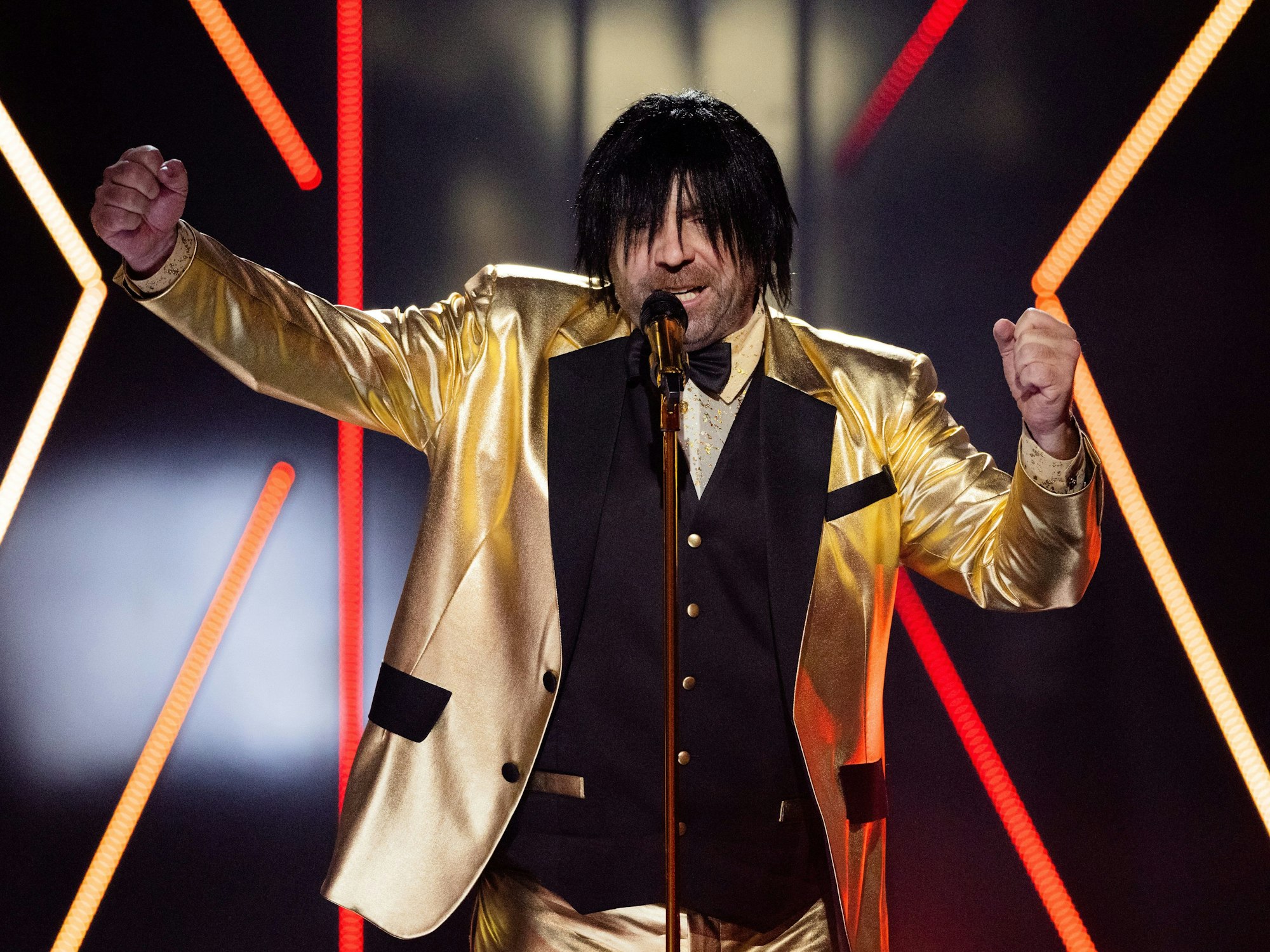 Ikke Hüftgold (bürgerlich Matthias Distel) steht bei den Proben zu „Eurovision Song Contest 2023 – Unser Lied für Liverpool“ auf der Bühne.