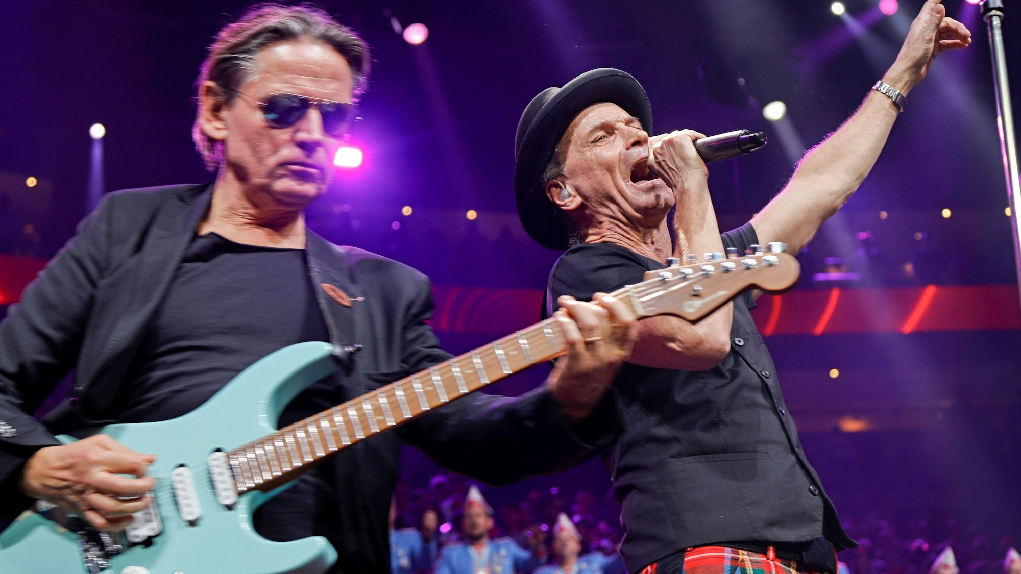 Peter Brings in der Kölnarena.