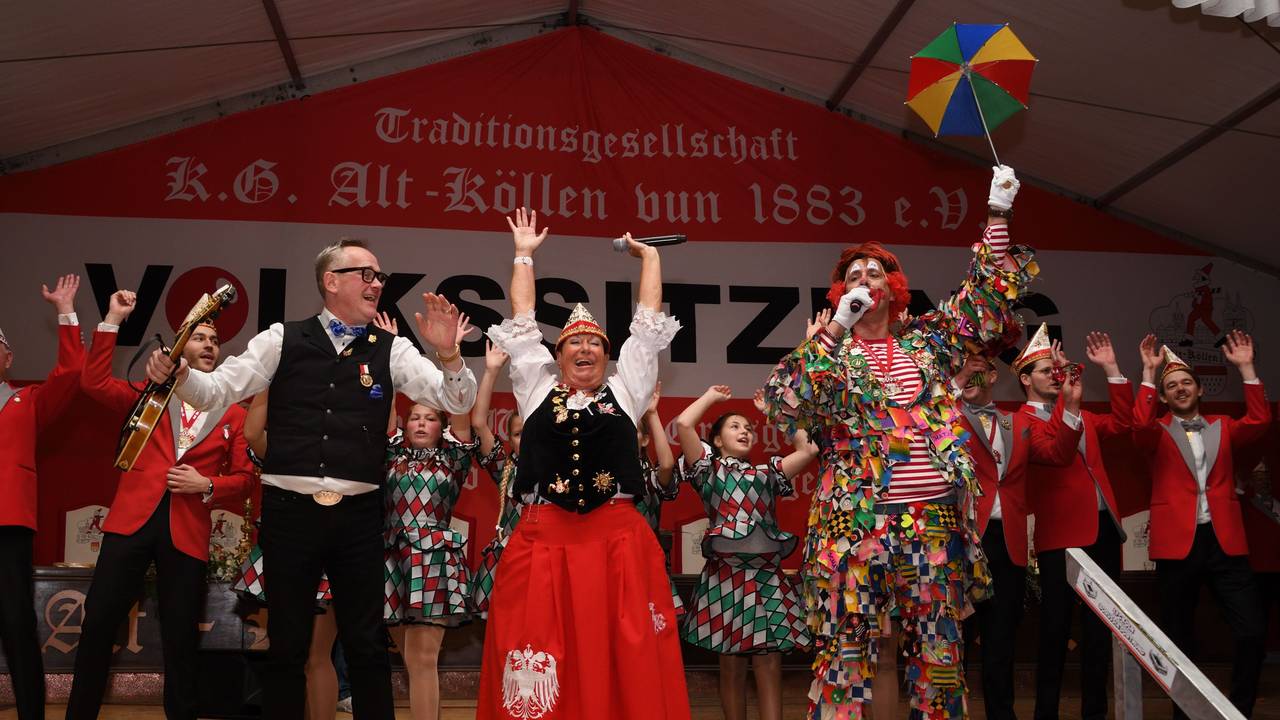 Volkssitzung der KG Alt-Köllen auf dem Neumarkt.