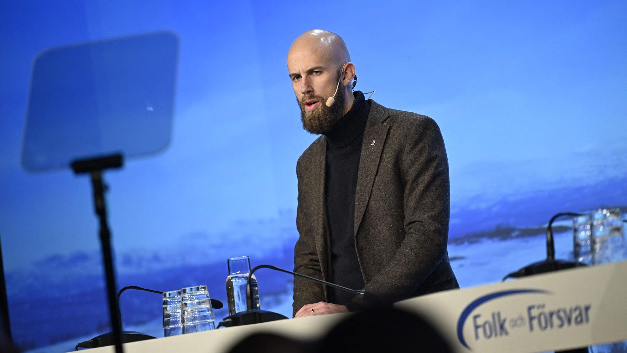 Der schwedische Minister für Zivilschutz, Carl-Oskar Bohlin, spricht am 7. Januar auf der nationalen Konferenz Folk och Försvar in Salen.