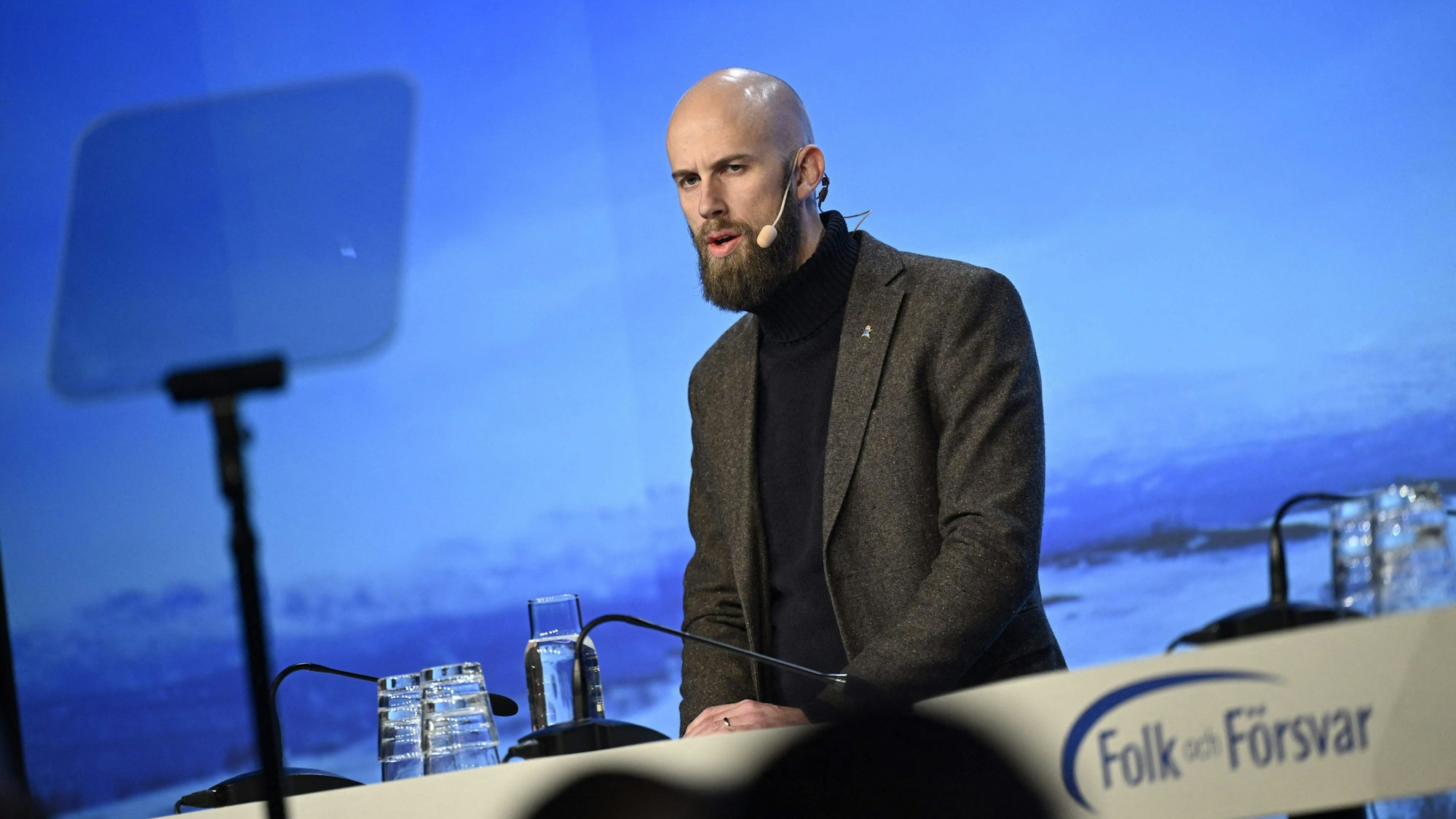 Der schwedische Minister für Zivilschutz, Carl-Oskar Bohlin, spricht am 7. Januar auf der nationalen Konferenz Folk och Försvar in Salen.