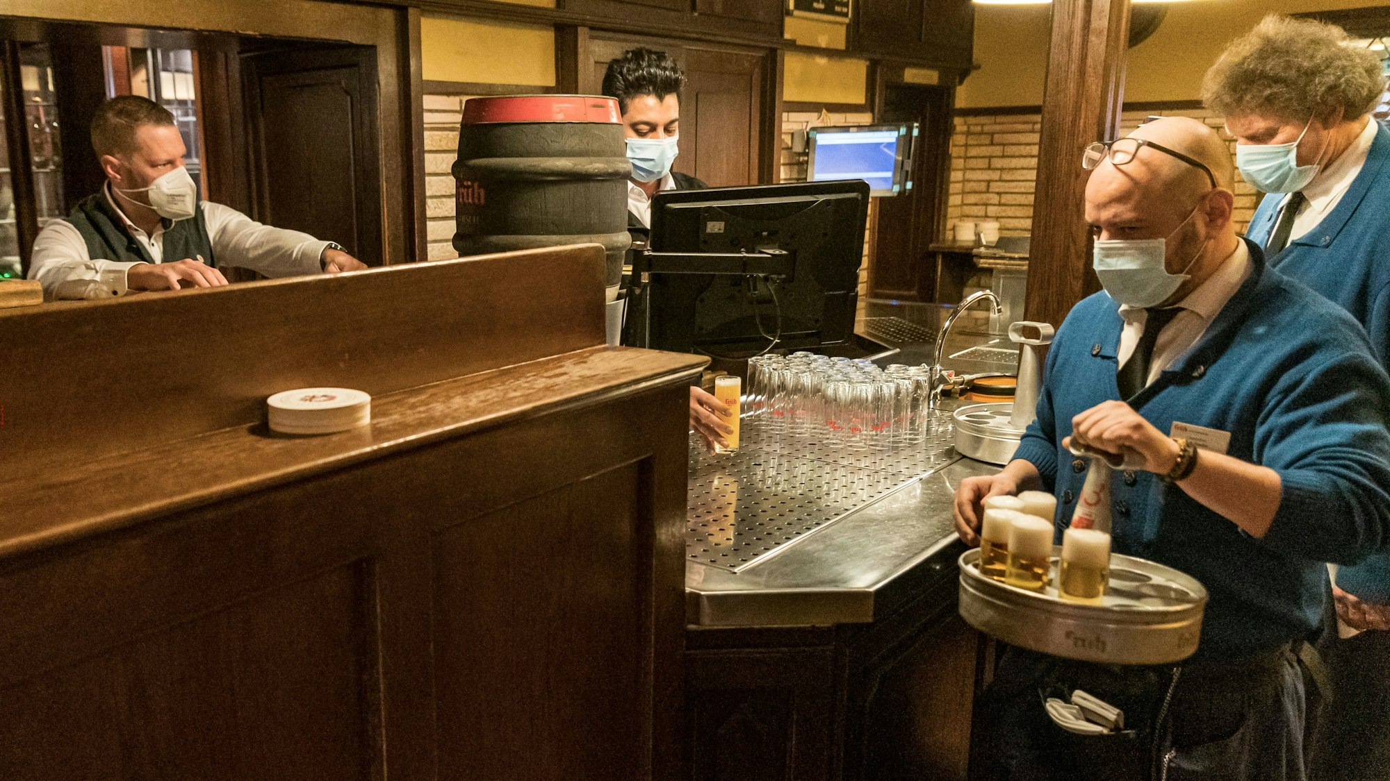 Blick in das Brauhaus Früh am Kölner Dom.