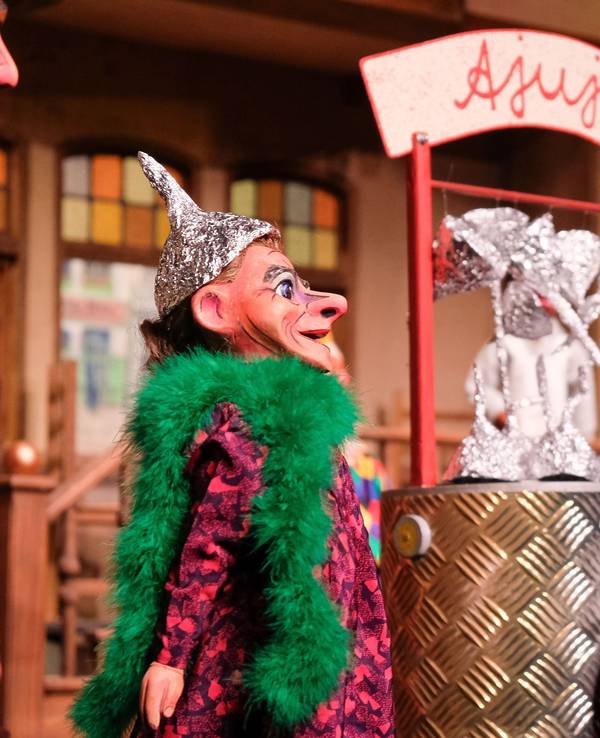 Zänkmanns Kätt und Köbeschen sind im Hänneschen-Theater zu sehen.