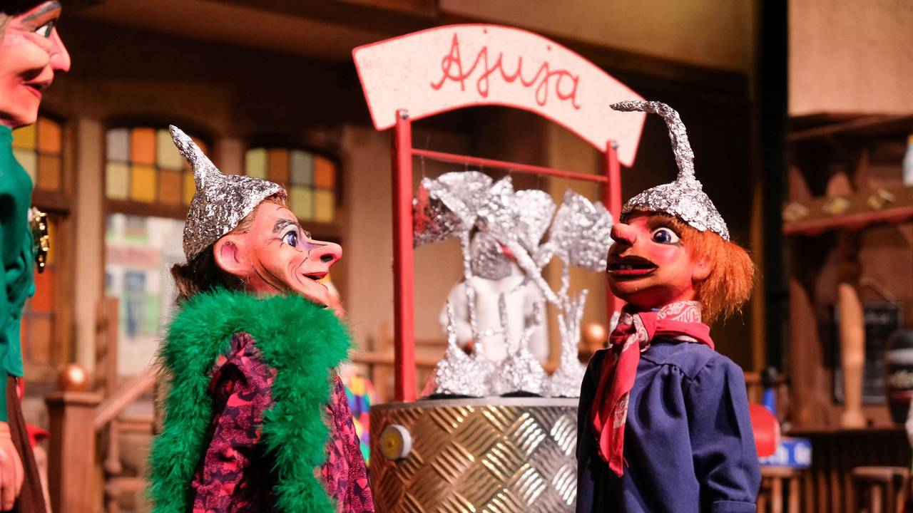 Zänkmanns Kätt und Köbeschen sind im Hänneschen-Theater zu sehen.