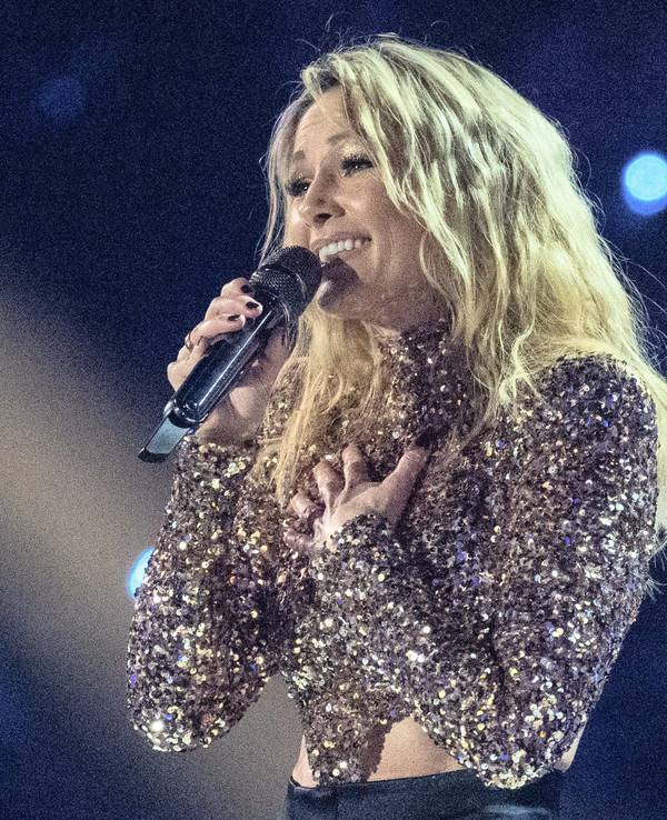 Helene Fischer singt bei der Live-Fernsehshow „Schlagerchampions 2024“ im Velodrom.