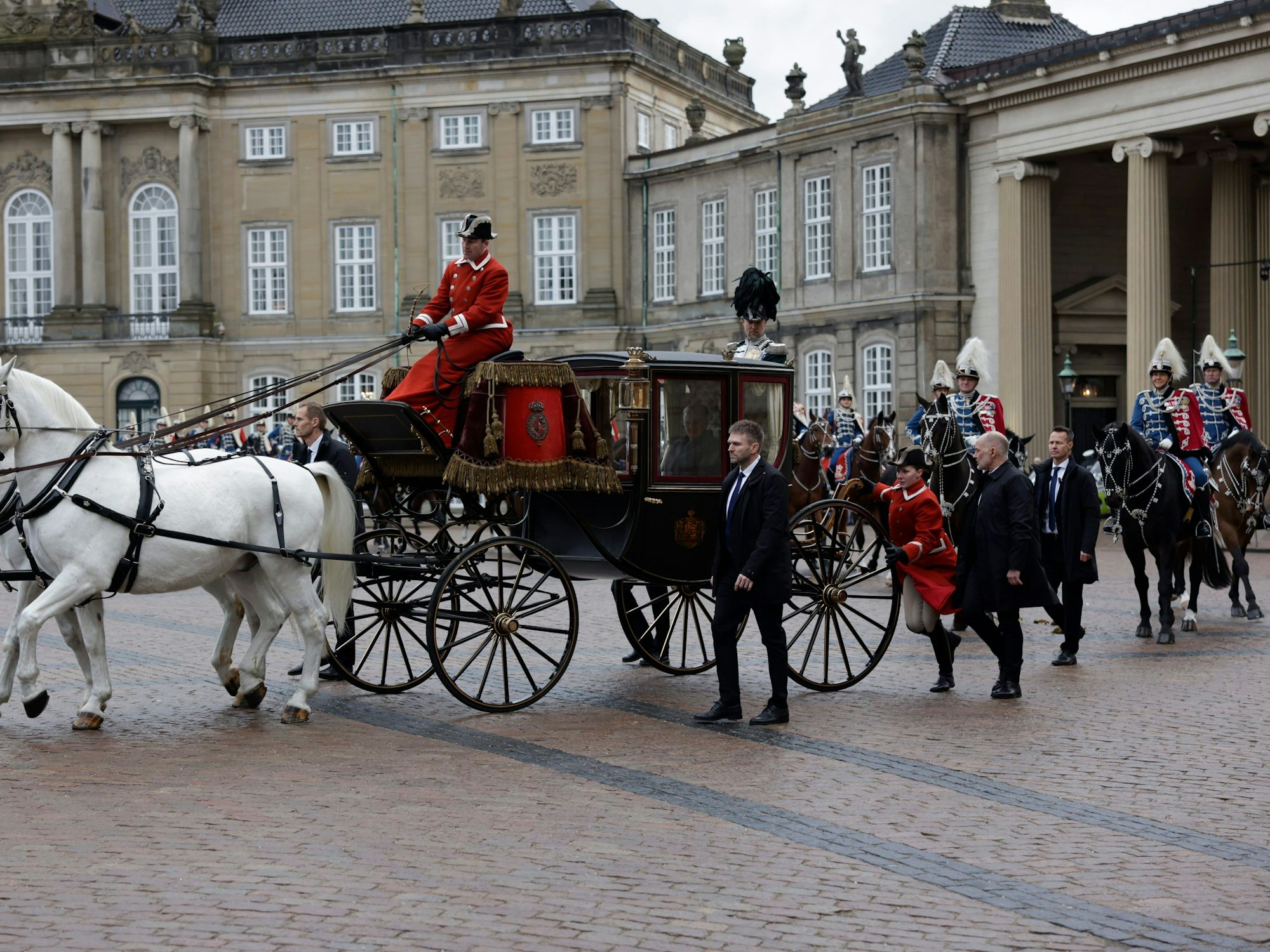 Tränen bei König Frederik X. Regentschaft beginnt mit Neuerung Express