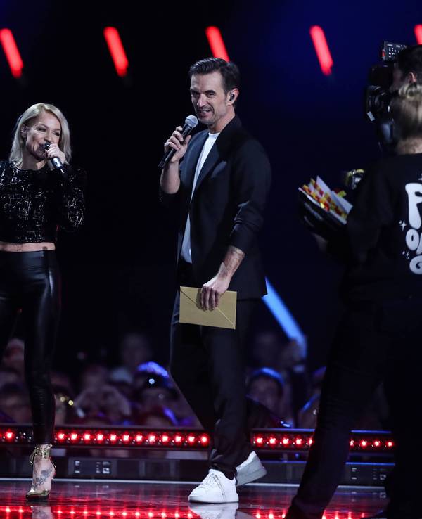 Moderator Florian Silbereisen (r.) mit Michelle und Eric Philippi in der ARD-Show „Die Schlagerchampions“