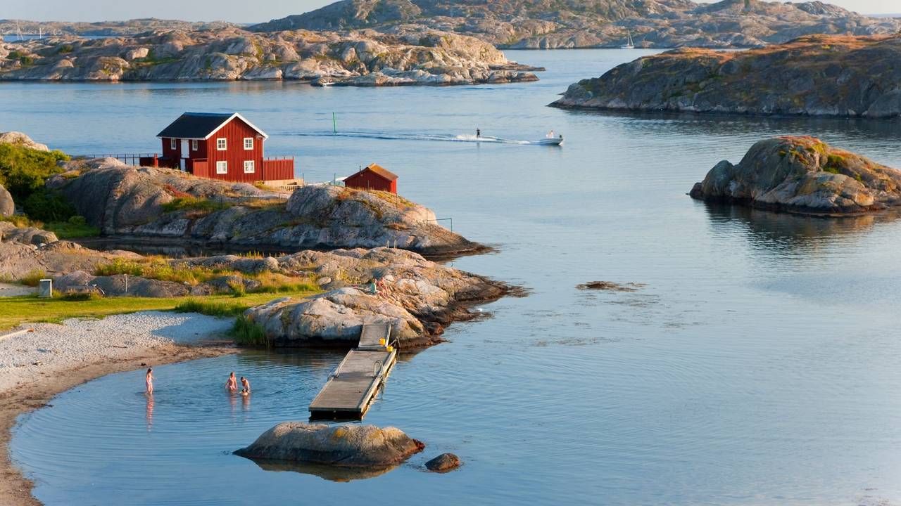 Eine Badestelle in Skärhamn an der Westküste Schwedens.