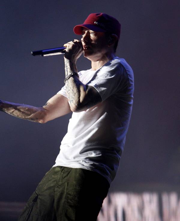US-Rapper Eminem tritt am 19.03.2016 beim Lollapalooza Festival in Santiago (Chile) auf.
