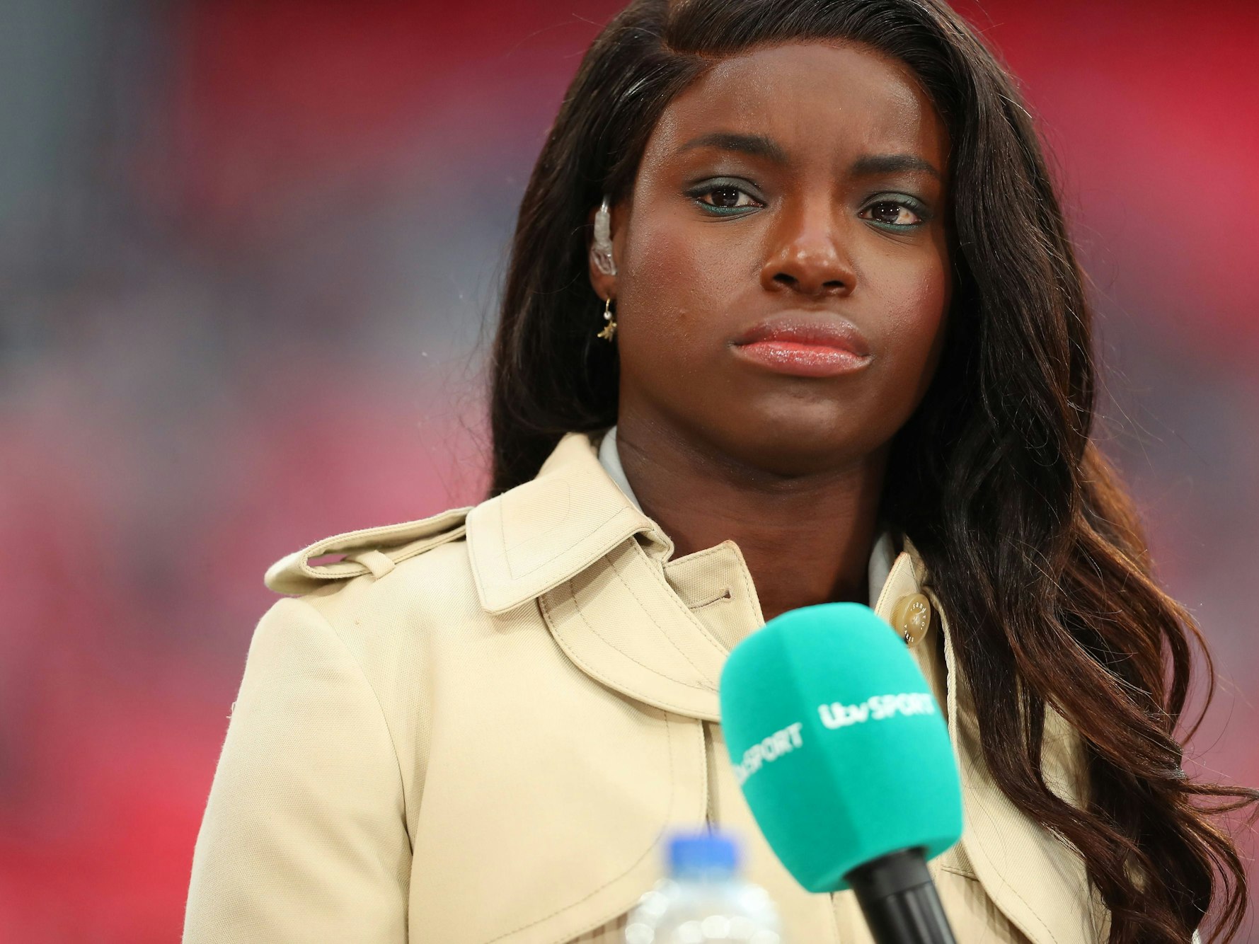 Eni Aluko im Einsatz als TV-Expertin.