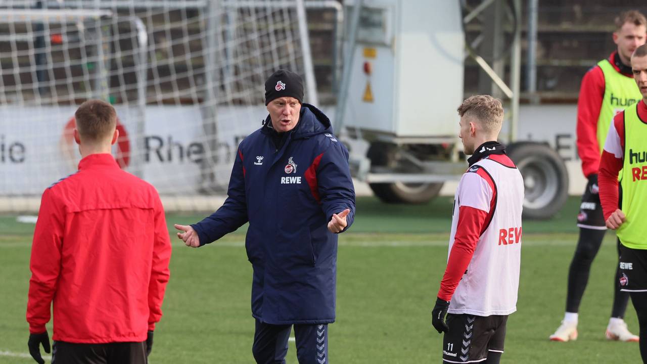 1. FC Köln: Training mit Timo Schultz