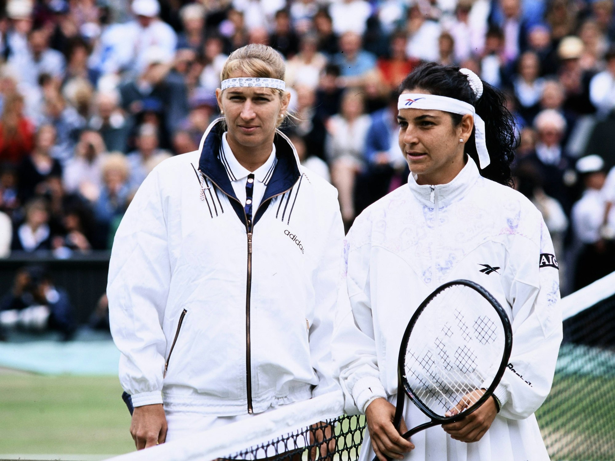 Steffi Graf und Arantxa Sanchez Vicario am 6. Juli 1996 in Wimbledon vor dem Finale.
