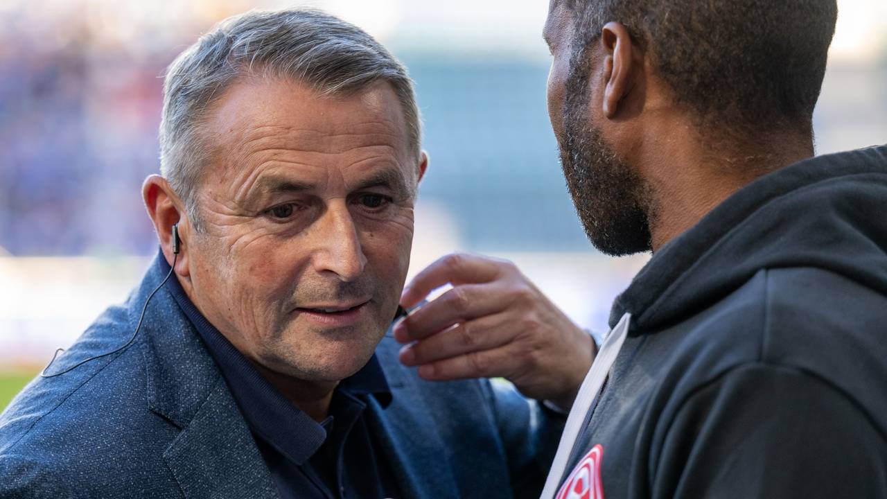 Klaus Allofs und Daniel Thioune.