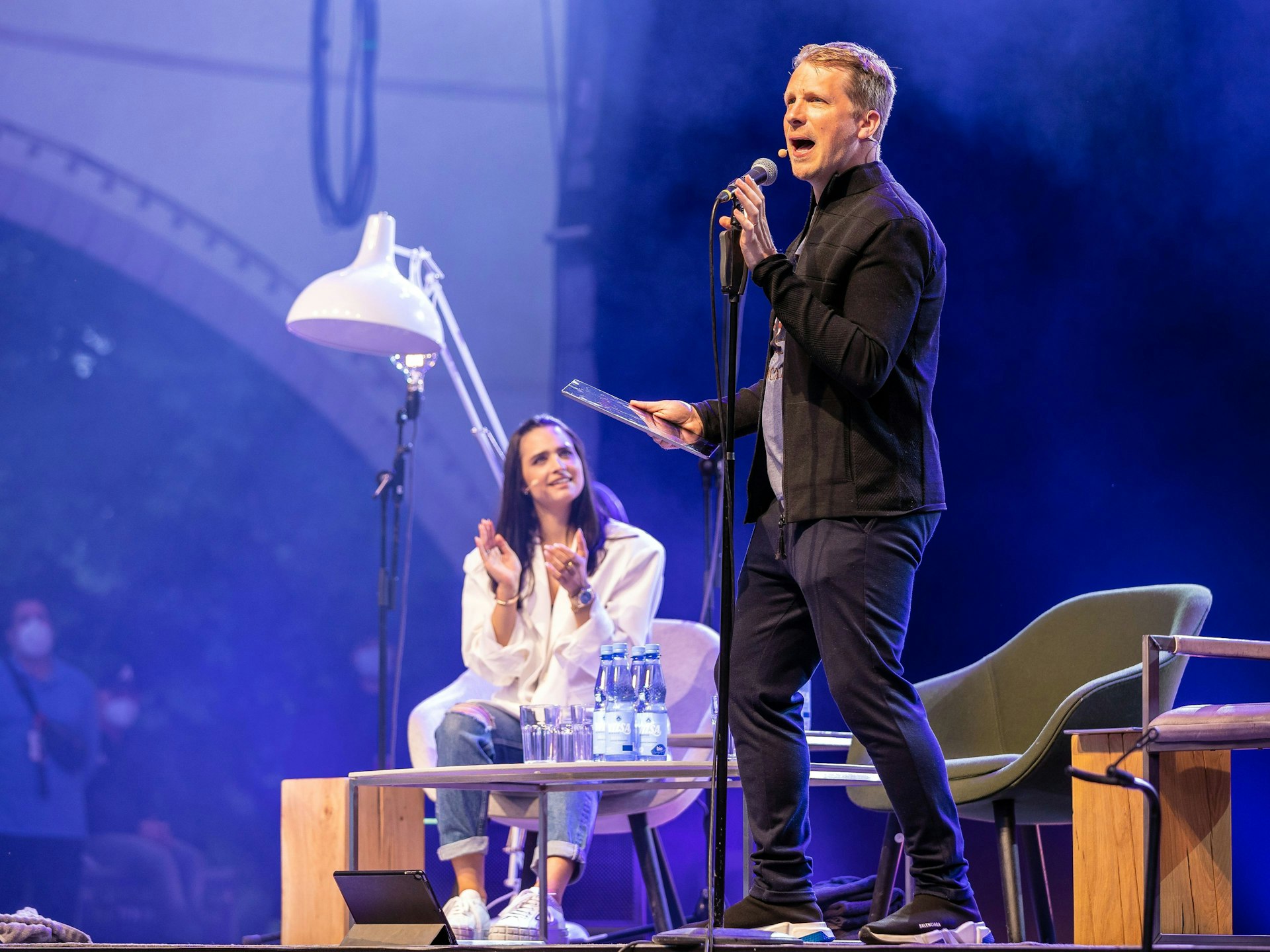 Da war noch alles in Ordnung: Oliver und Amira Pocher im Sommer 2021.