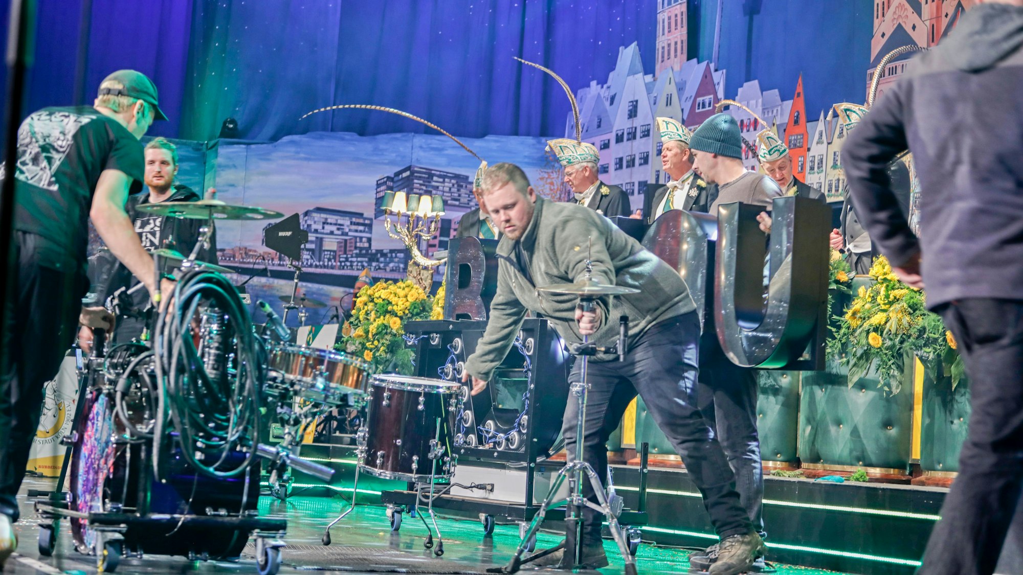 Cat Ballou: Aufbau der Bühne.