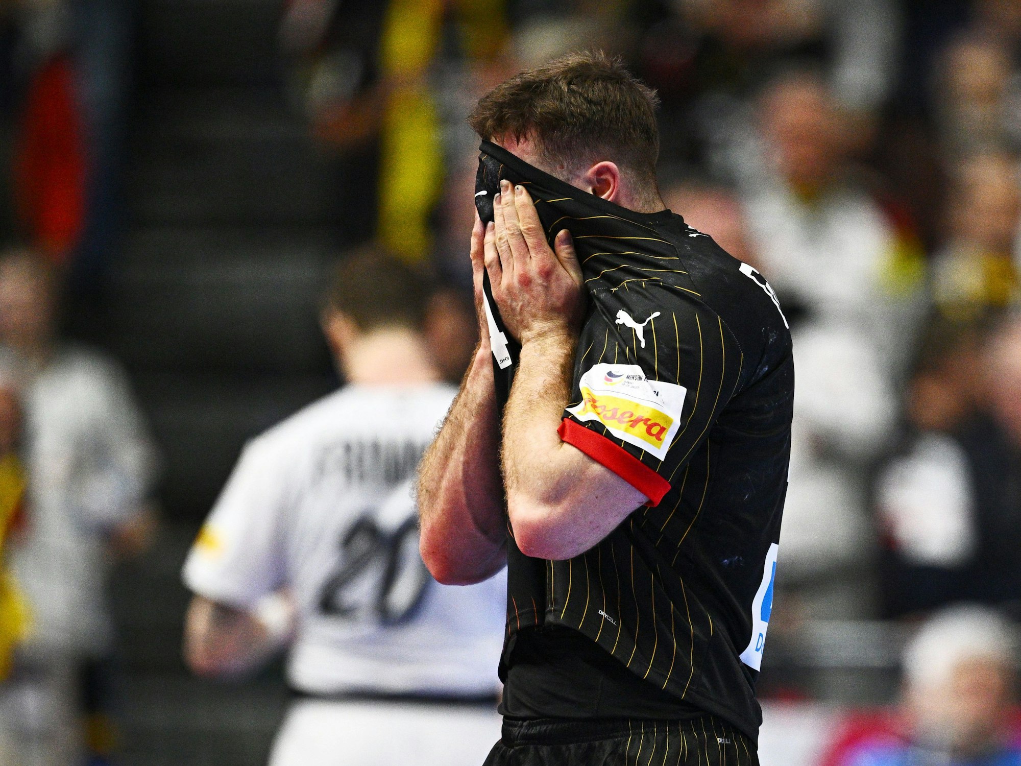 Deutschlands Johannes Golla ist nach dem Remis gegen Österreich am Samstag (20. Januar 2024) enttäuscht.