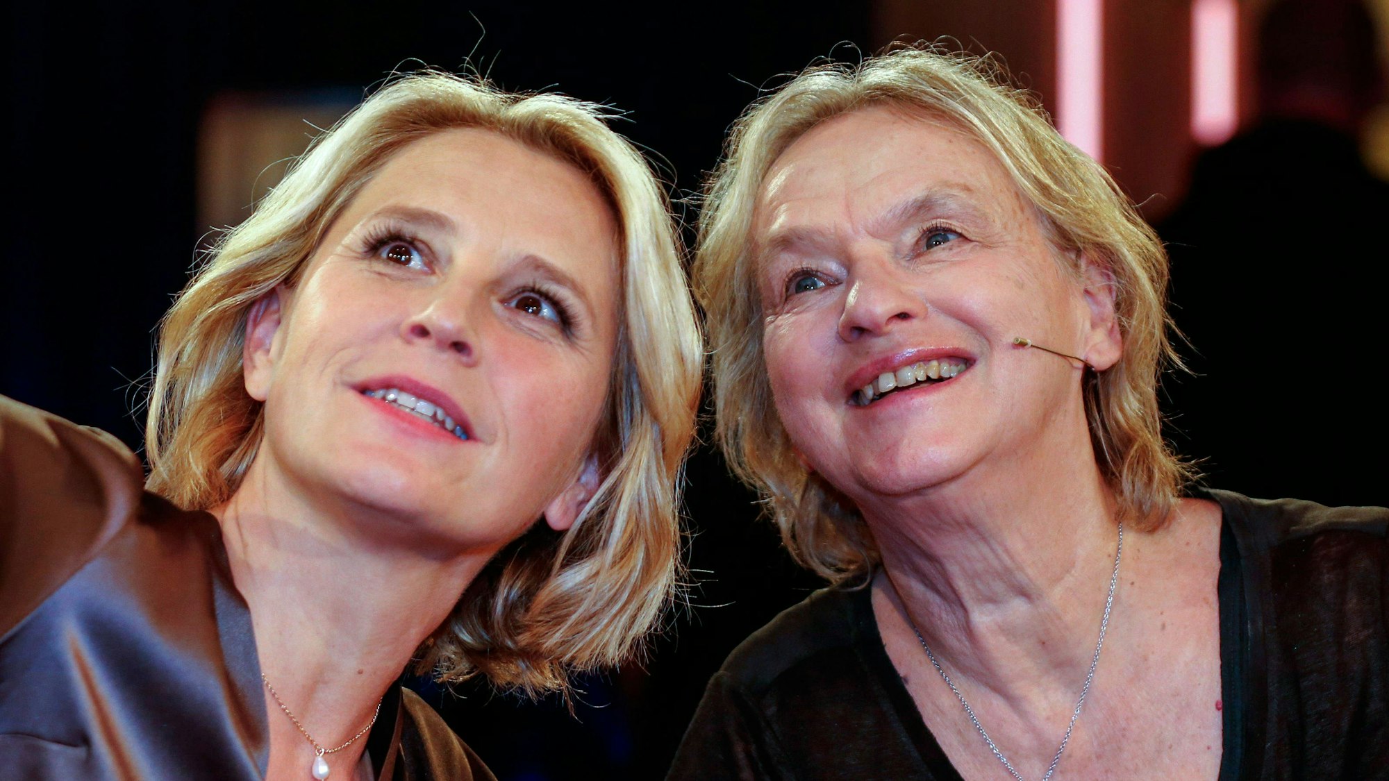 Susan Link und Elke Heidenreich bei der Aufzeichnung der WDR-Talkshow „Kölner Treff“ beim WDR im September 2023.