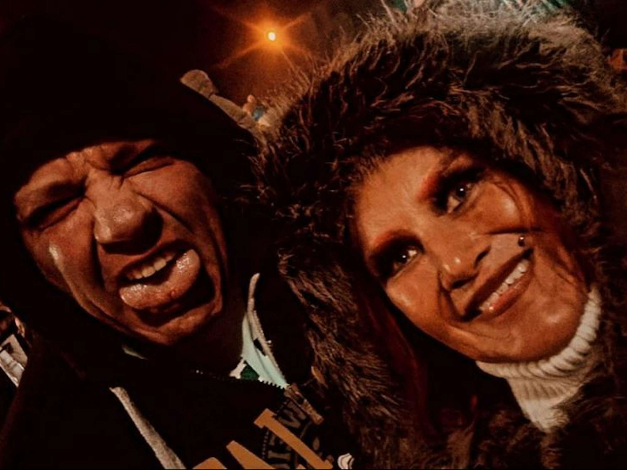 Caro und Andreas Robens feiern Ende Januar 2024 bei einem Fest auf Mallorca.