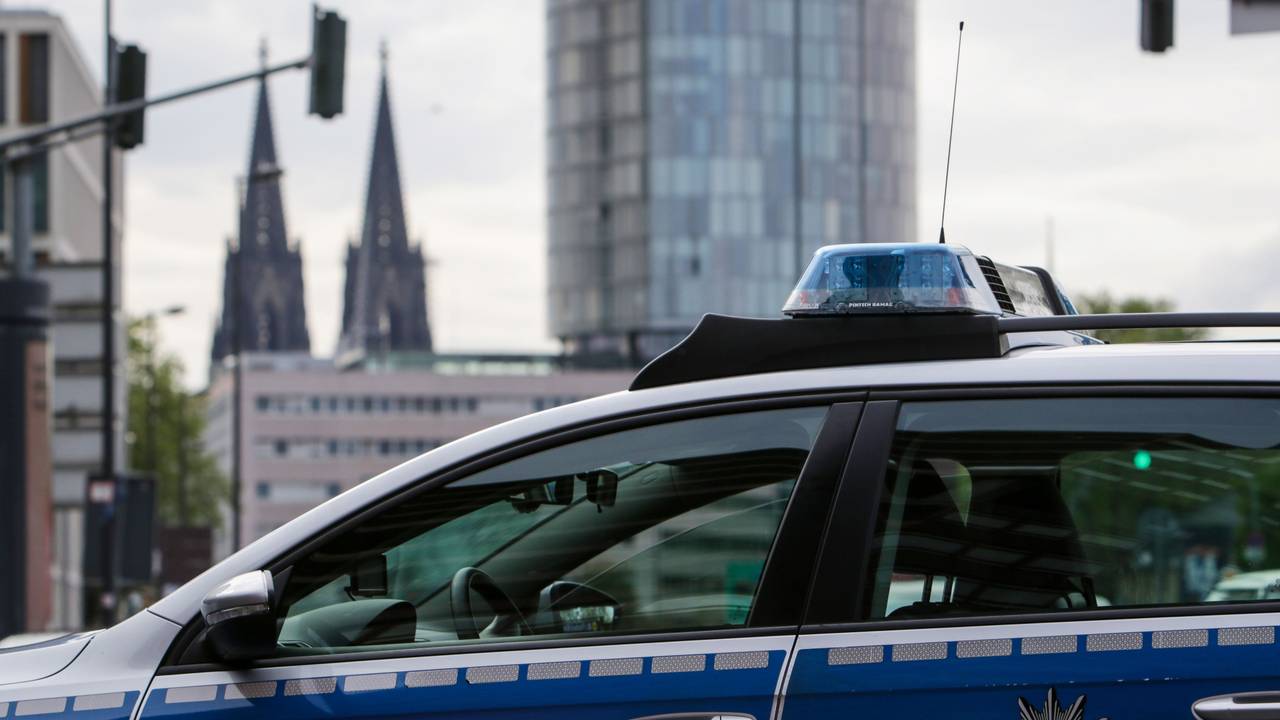 Ein Polizeiwagen in Köln.