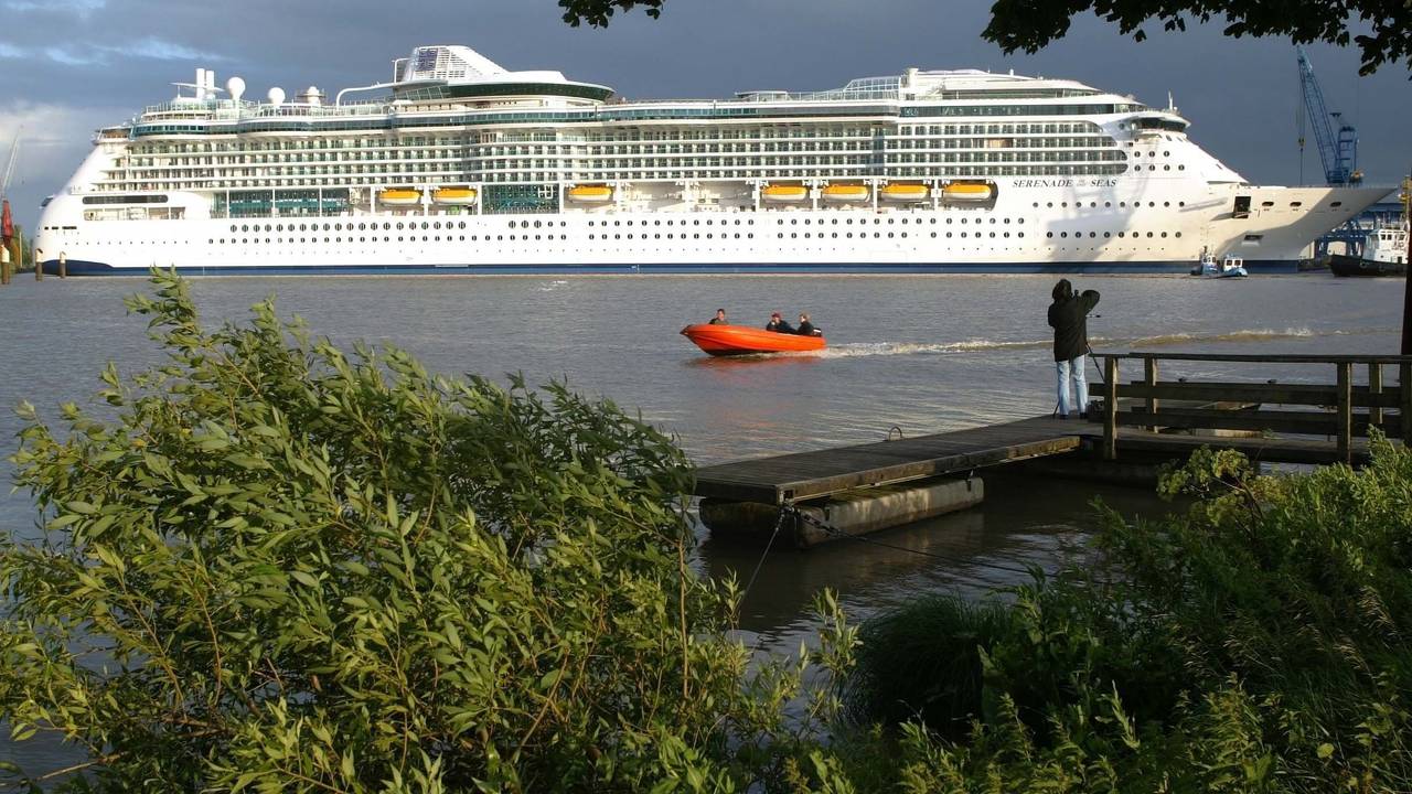 Das Kreuzfahrtschiff "Serenade of the Seas"